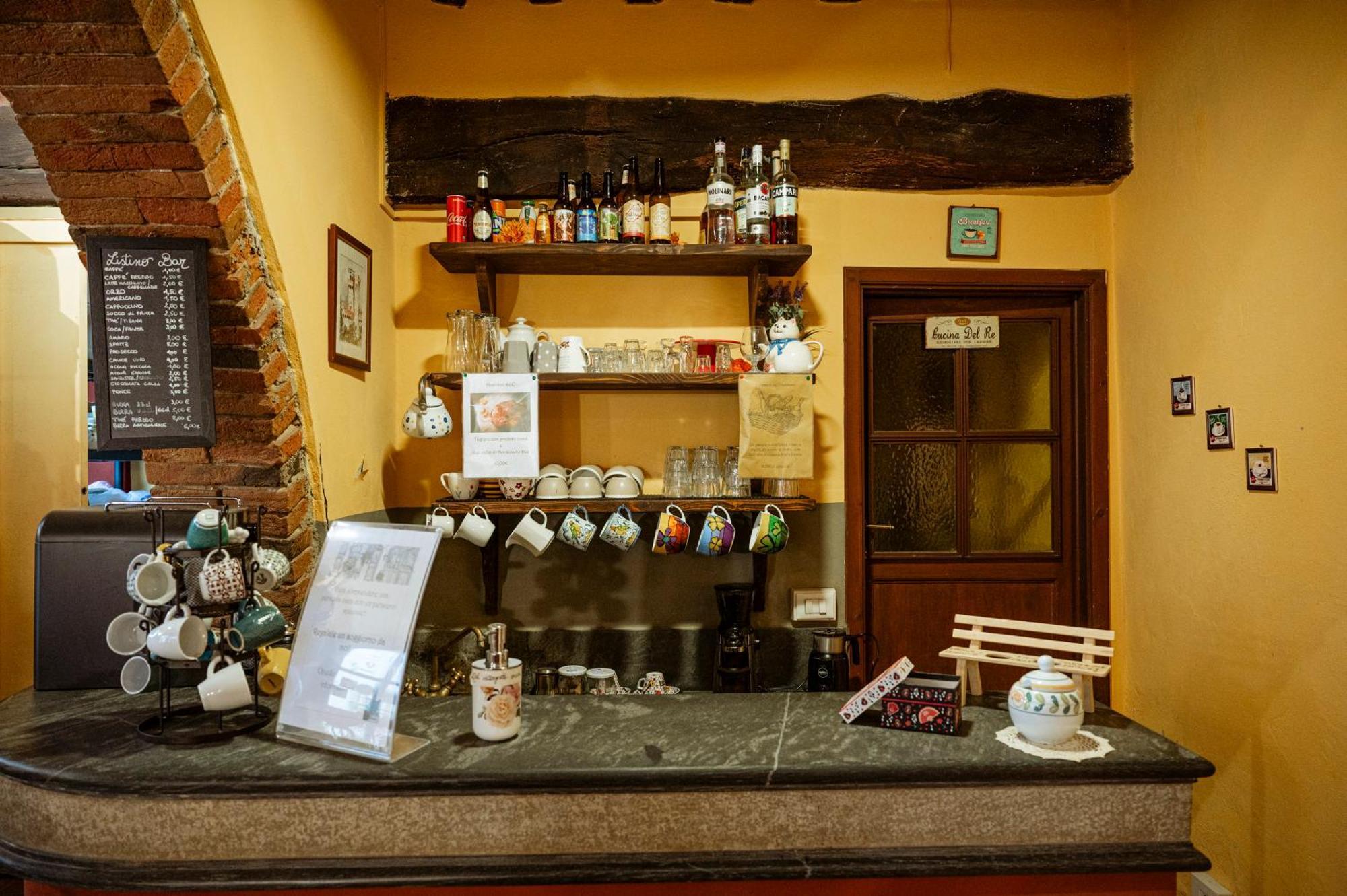 Antica Casa Dei Rassicurati Bed & Breakfast Montecarlo Eksteriør bilde