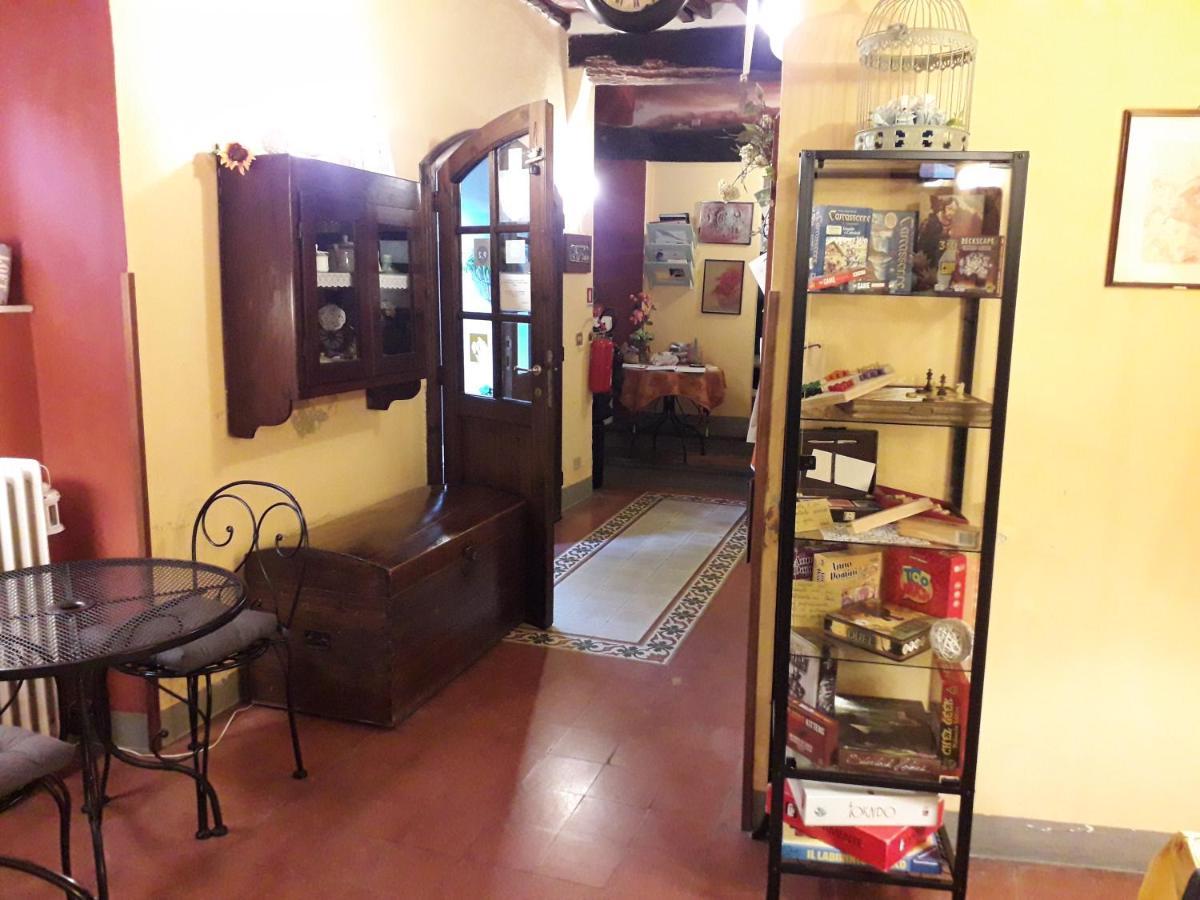 Antica Casa Dei Rassicurati Bed & Breakfast Montecarlo Eksteriør bilde