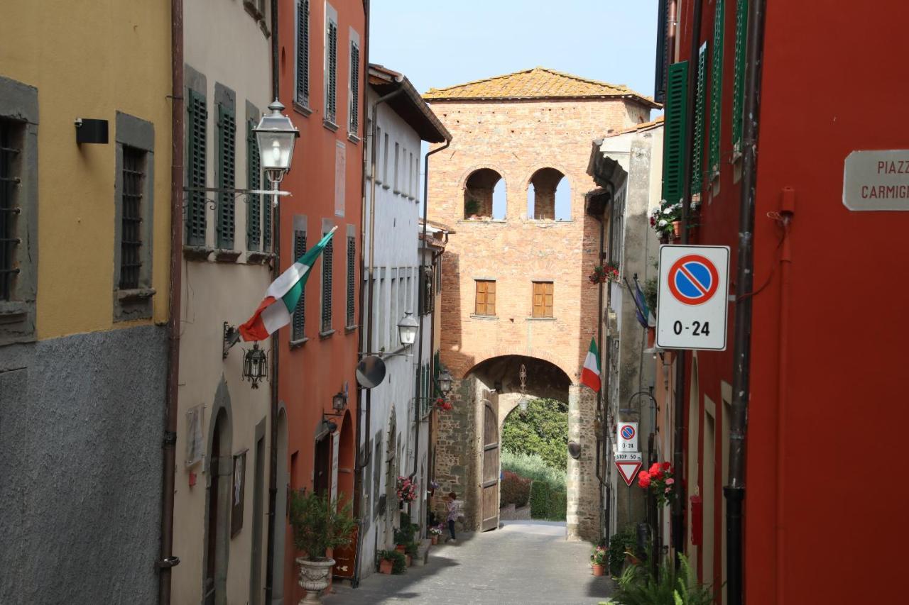 Antica Casa Dei Rassicurati Bed & Breakfast Montecarlo Eksteriør bilde